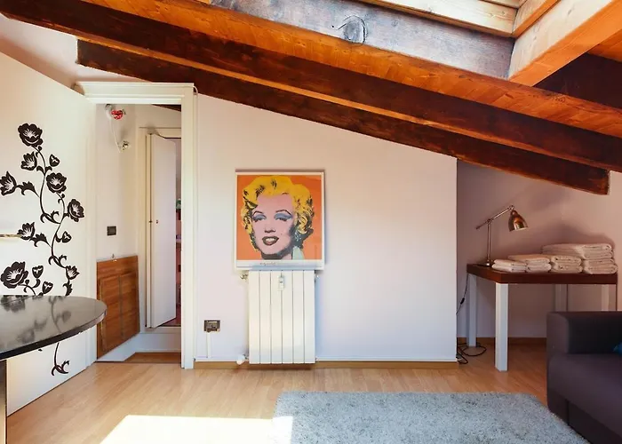 Charming Attic In The Center Of Milan!