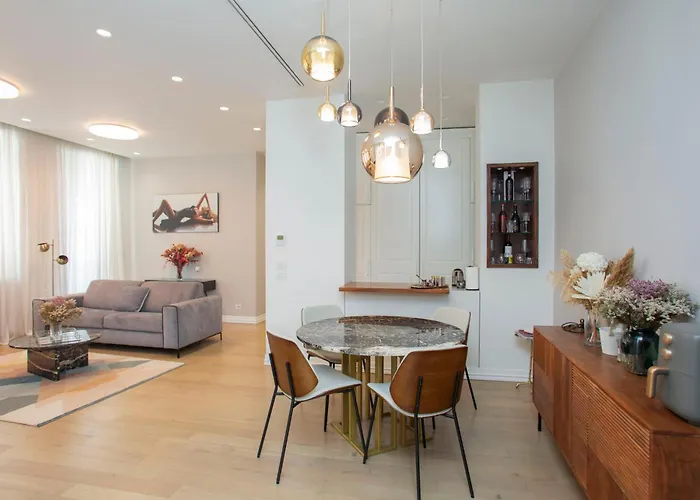 Vittoria Flat 18 - Milano