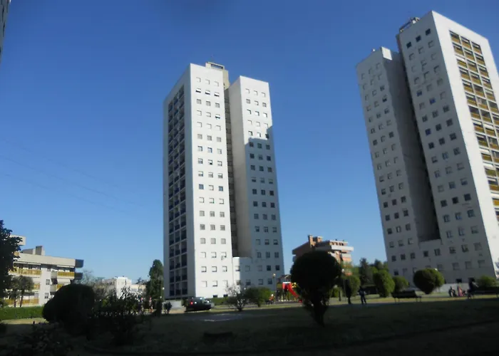 Milan White Tower Flat Bisceglie M1