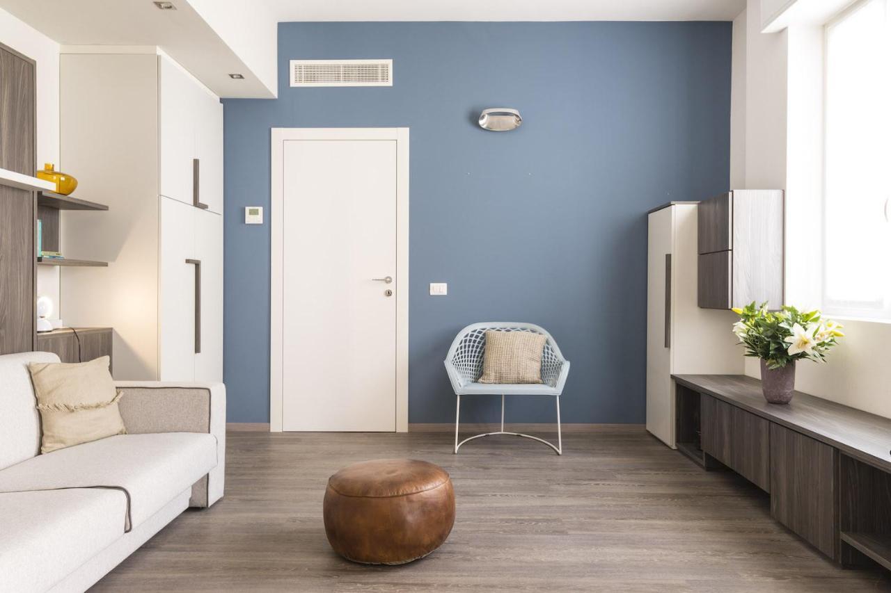 Contempora - Cavallotti 13 - A65 * Milão