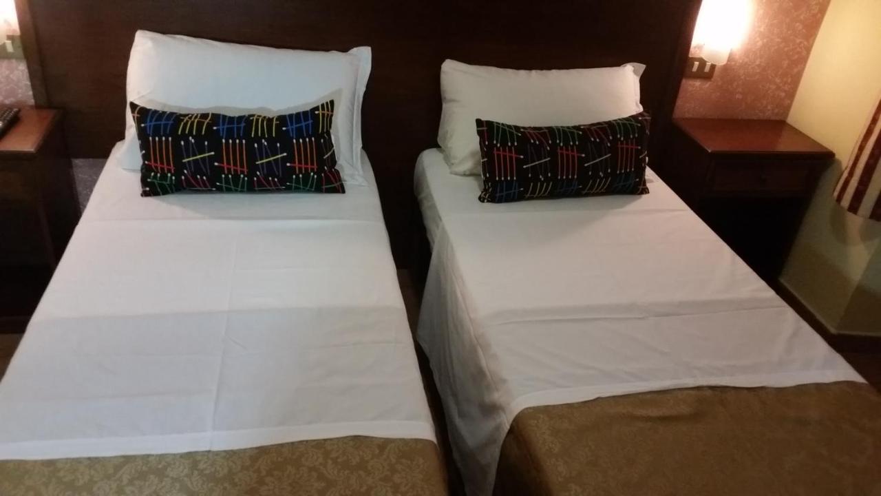 Chopin Hotel *