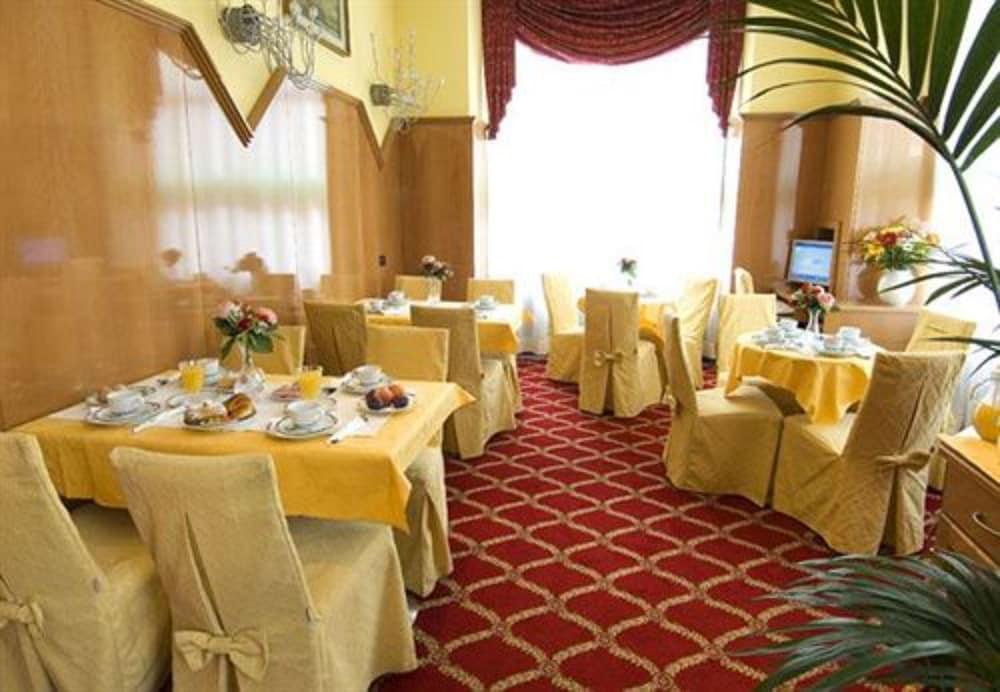 Hotel Cinque Giornate Milan