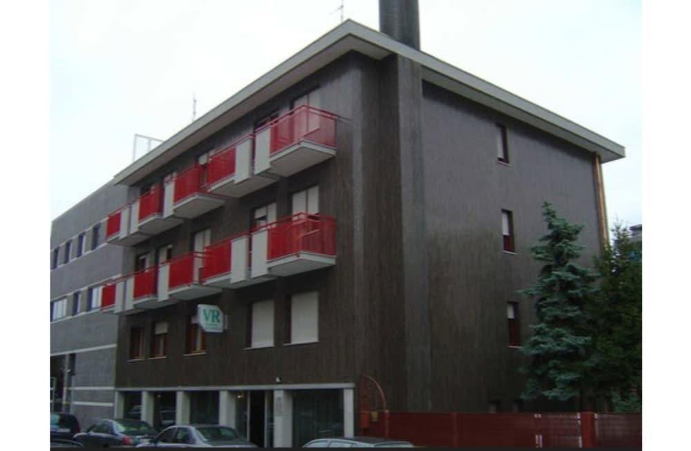 Viserba Aparthotel Milan