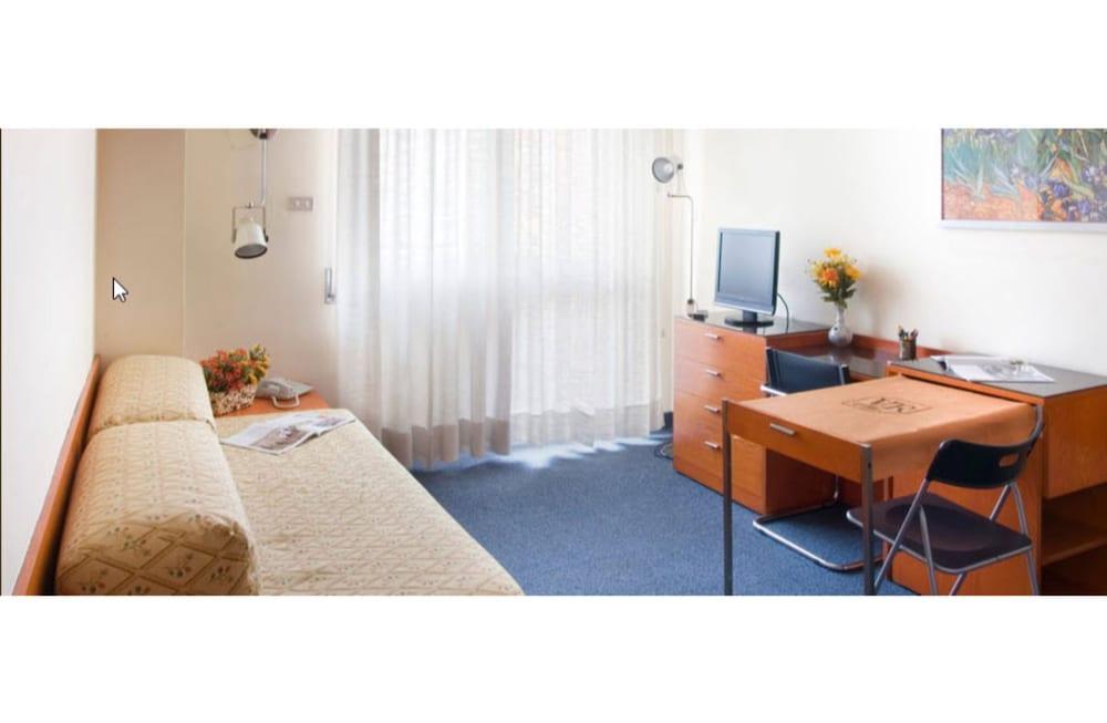 Aparthotel Viserba Milan