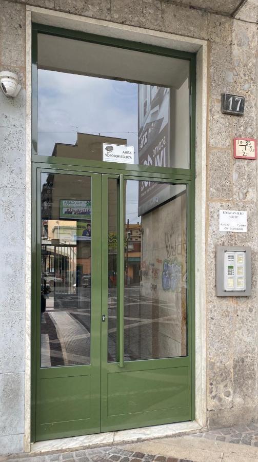 Leoncavallo House