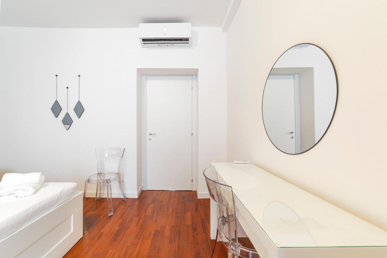 Apartment Roomy Close To Subway M5! *