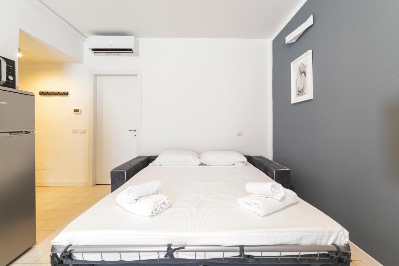 Roomy Close To Subway M5!