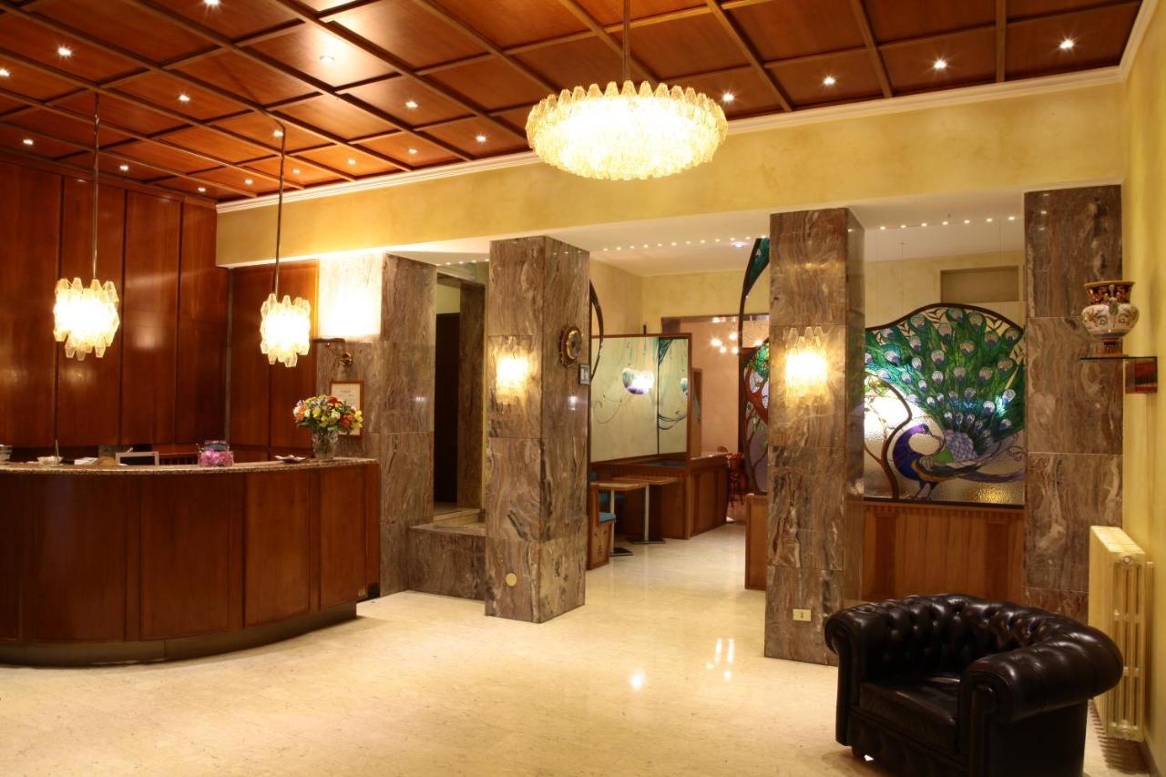 Hotel Star