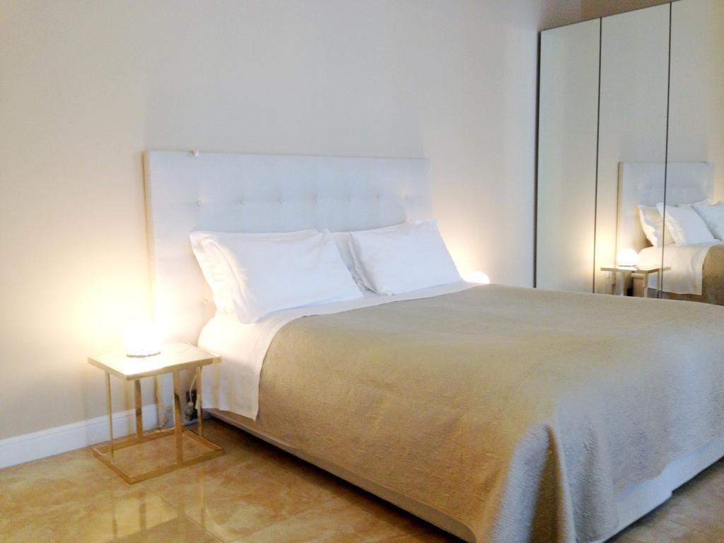 The Place - Downtown Apartment