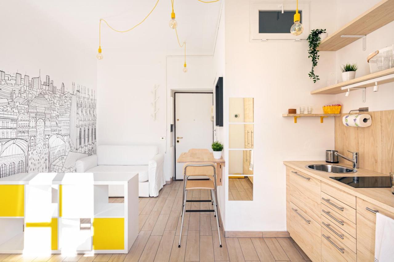 A Yellow Touch - Modern In Isola Milan