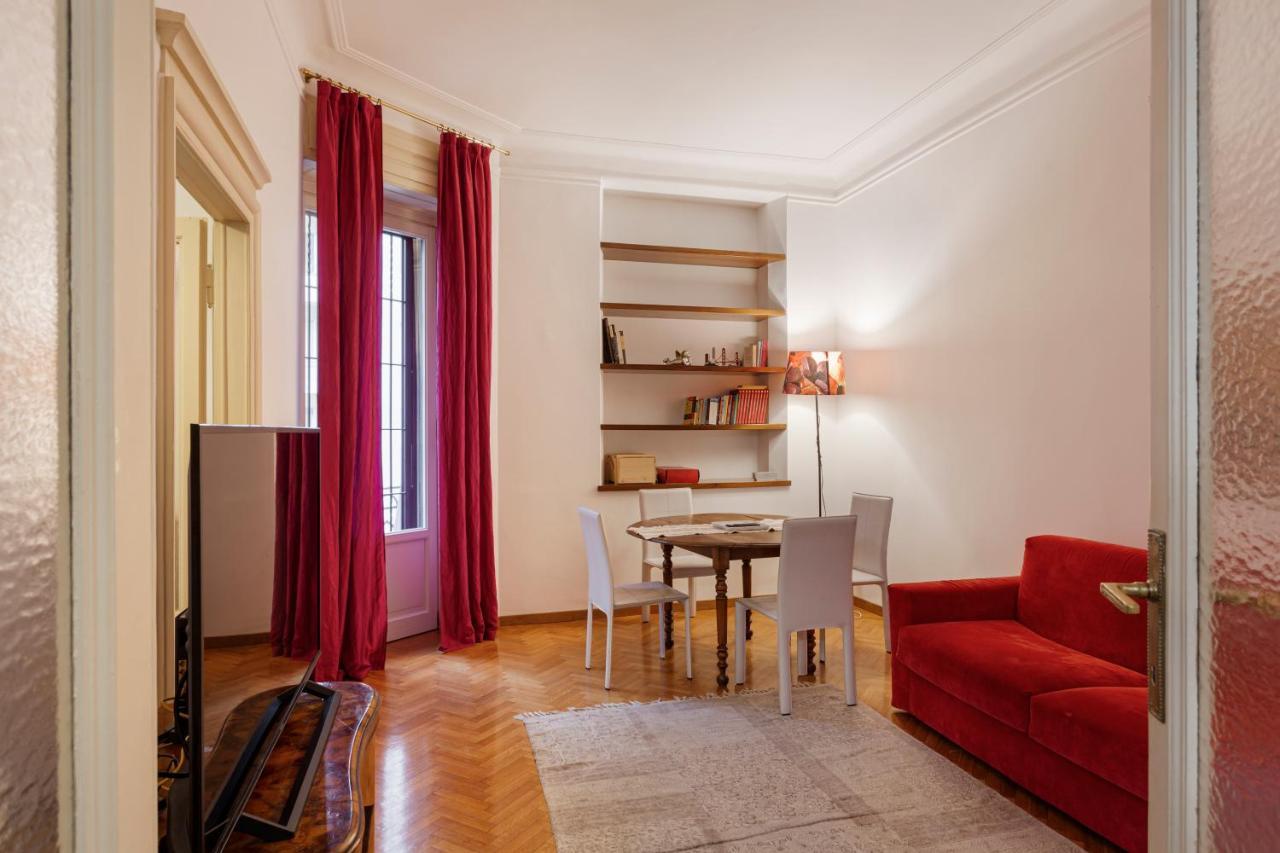 Restayled Chic Apartement- Via Ozieri Apartamento