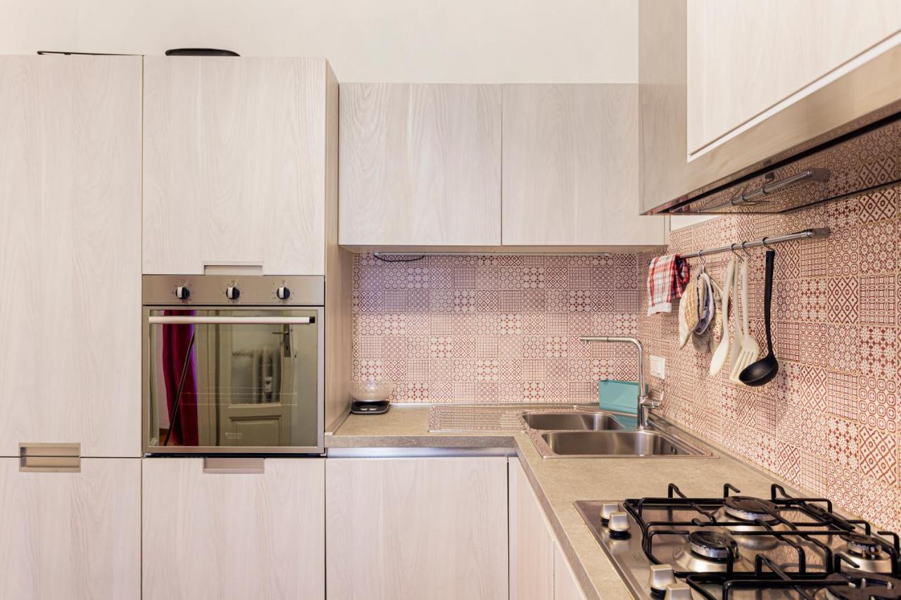 Restayled Chic Apartement- Via Ozieri * Milão