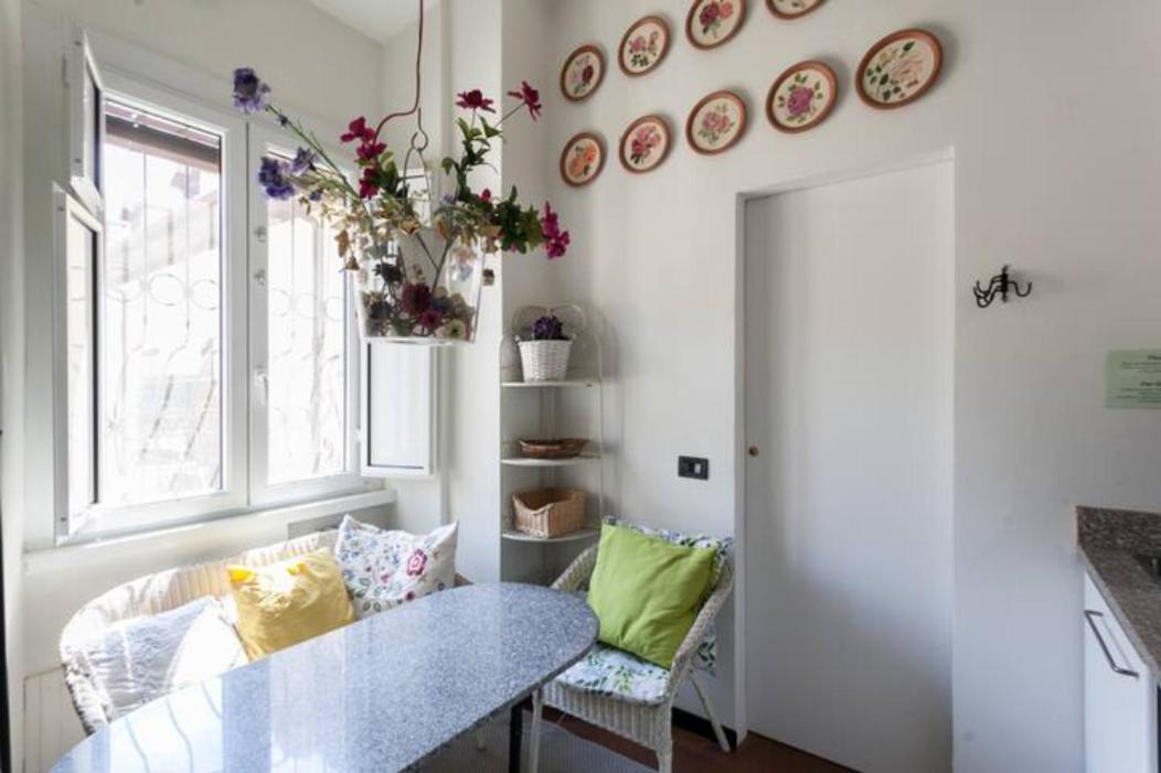 Porta Ticinese Cozy Con Balcone Milan