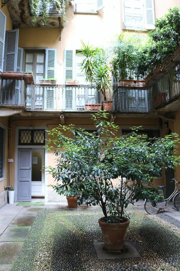 Historical Center Montenapoleone Loft Apartment Milan