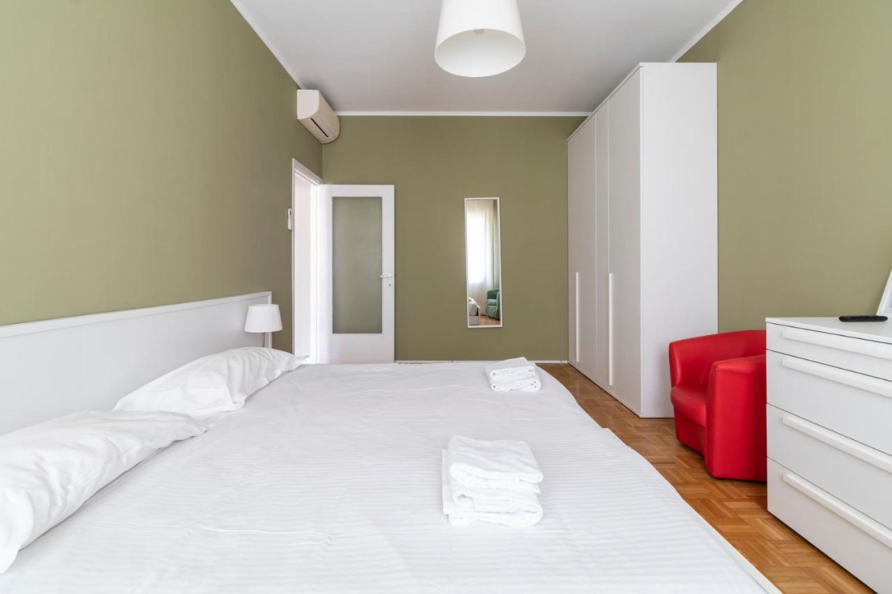 Altido Trendy Flat With Balcony, Easy Access To Centre Milan
