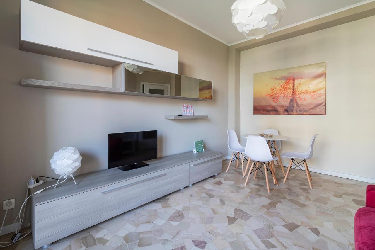 Apartment Altido Trendy Flat With Balcony, Easy Access To Centre *