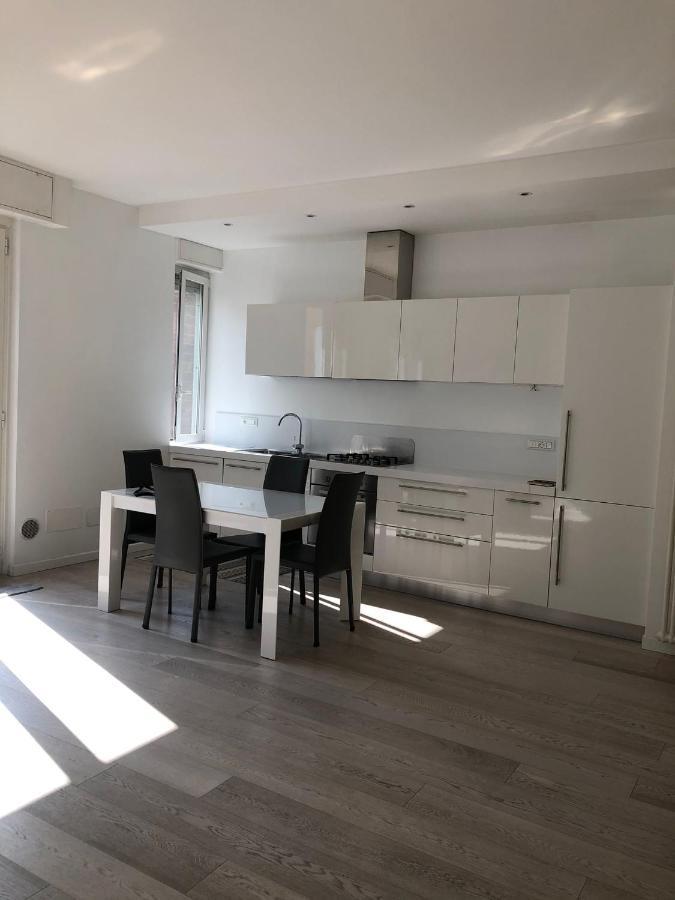 Bright & Spacious Near Navigli - Ponti Milão