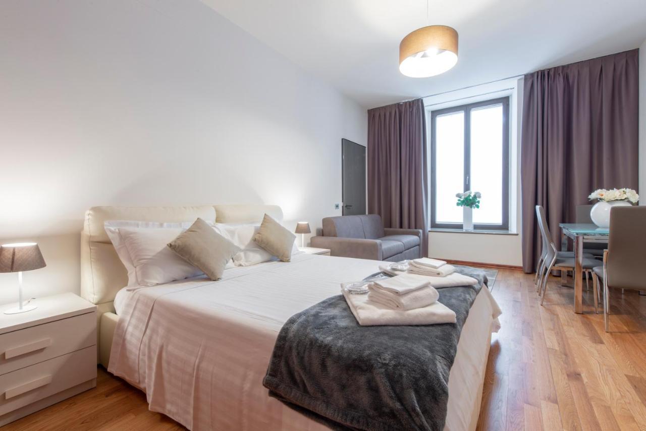 Royal - Centro Apartment Milan