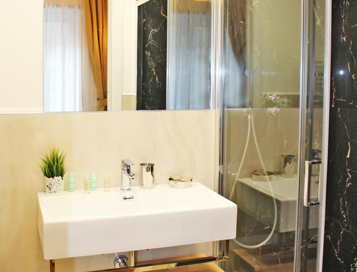Hrt Guest house