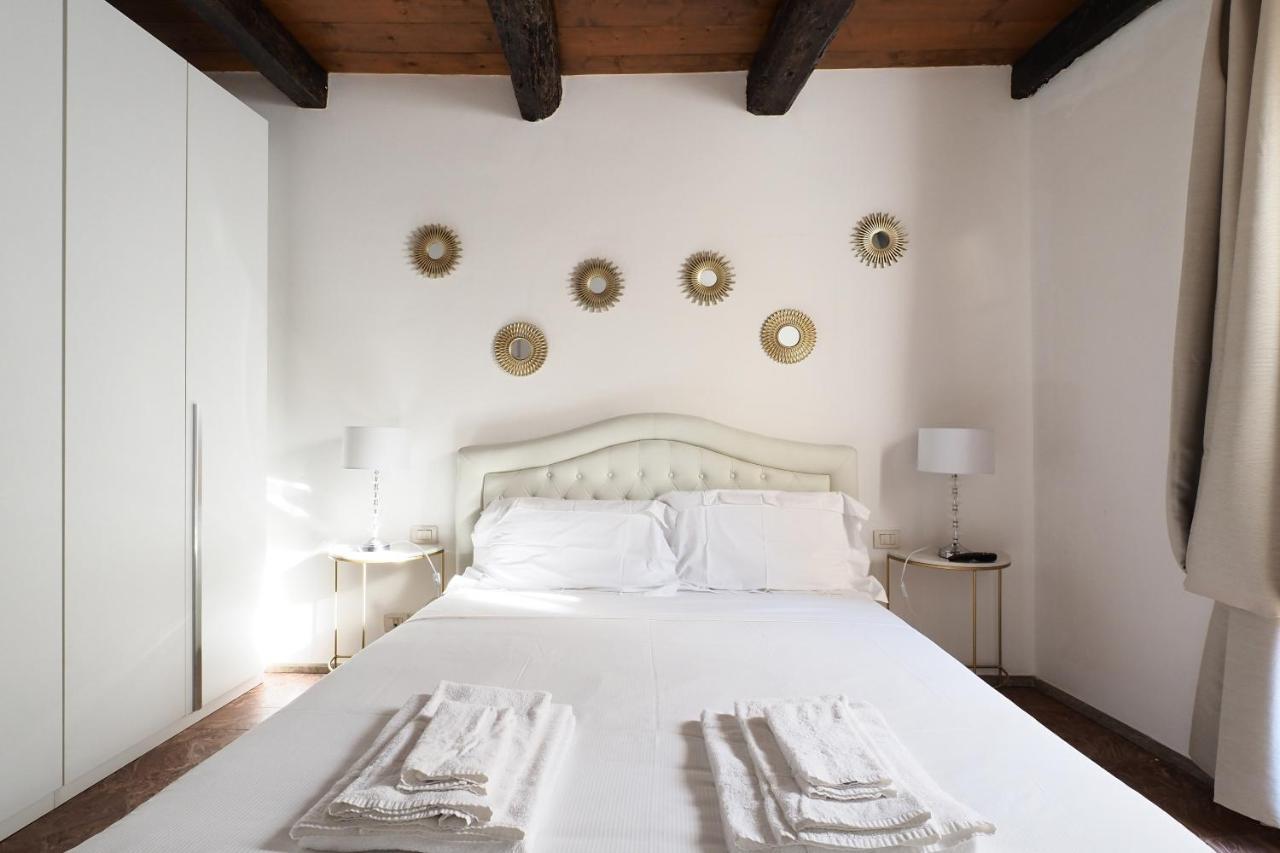 Apartment Mila Magenta Milan