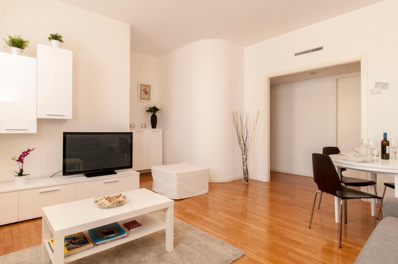 Apartment Royal - Centro Cadorna Milan