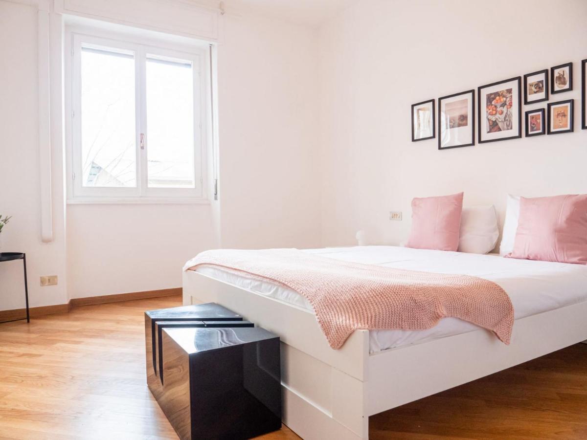 The Rent - Two-bedroom In Maciachini District Apartment Milan