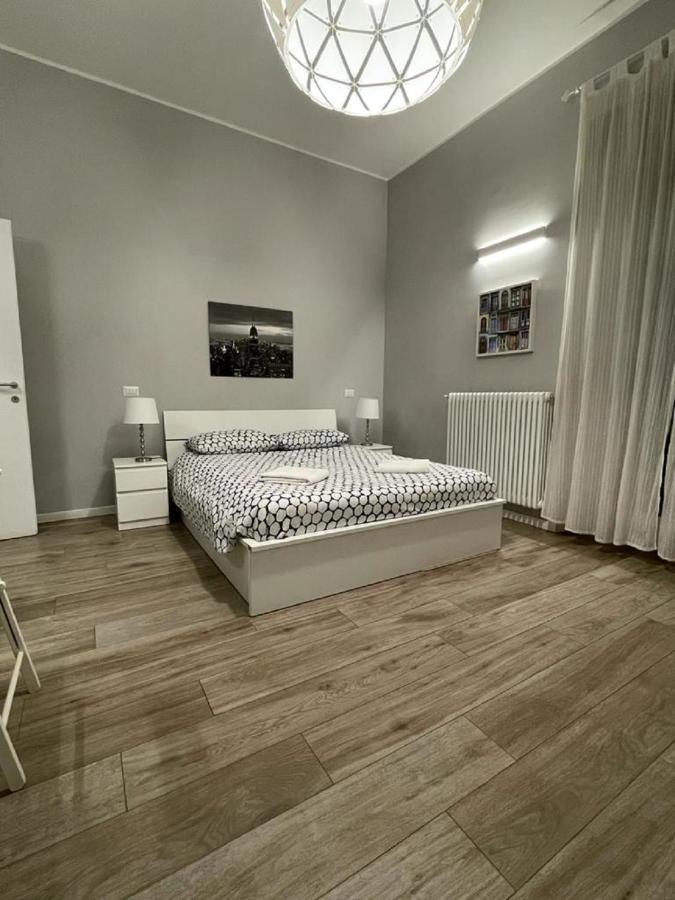 Jr Mm3 Repubblica -stazione-centro Direz- C3 Appartamento *