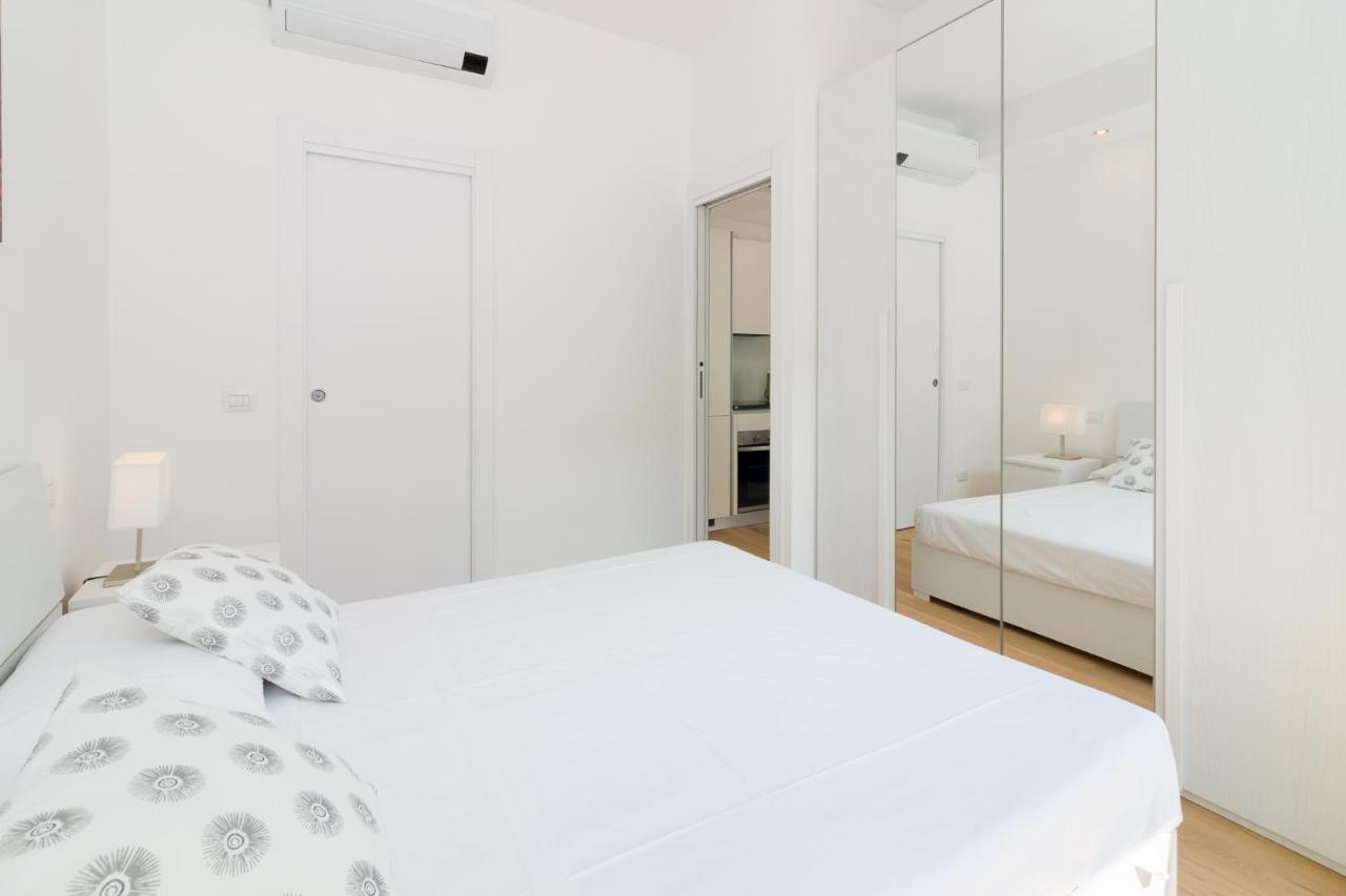 Bright Terrace In Eleganza E Relax Apartment Milan