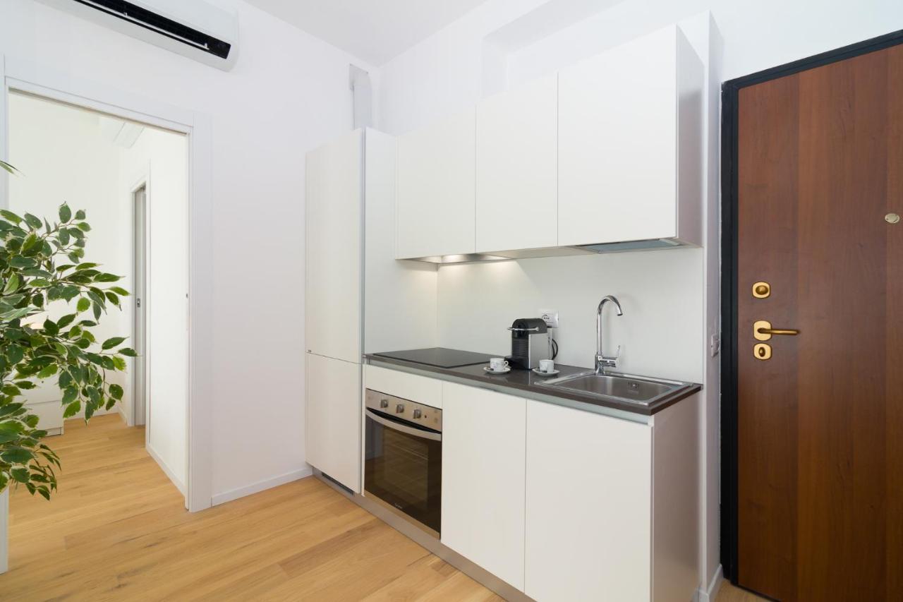 Bright Terrace In Eleganza E Relax Apartment Milan