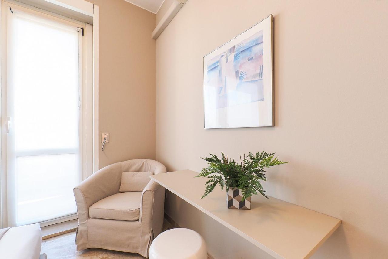 Contempora - Elvezia 8 - E52 Milan