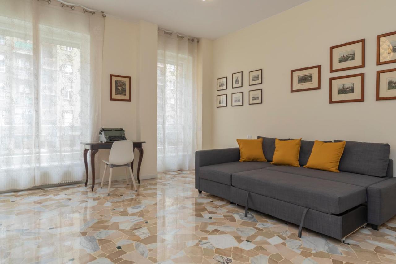 Joivy Modern 2bed Flat With Balcony, 250m From M5 Foppa And M2 Sant'agostino Appartamento Milano