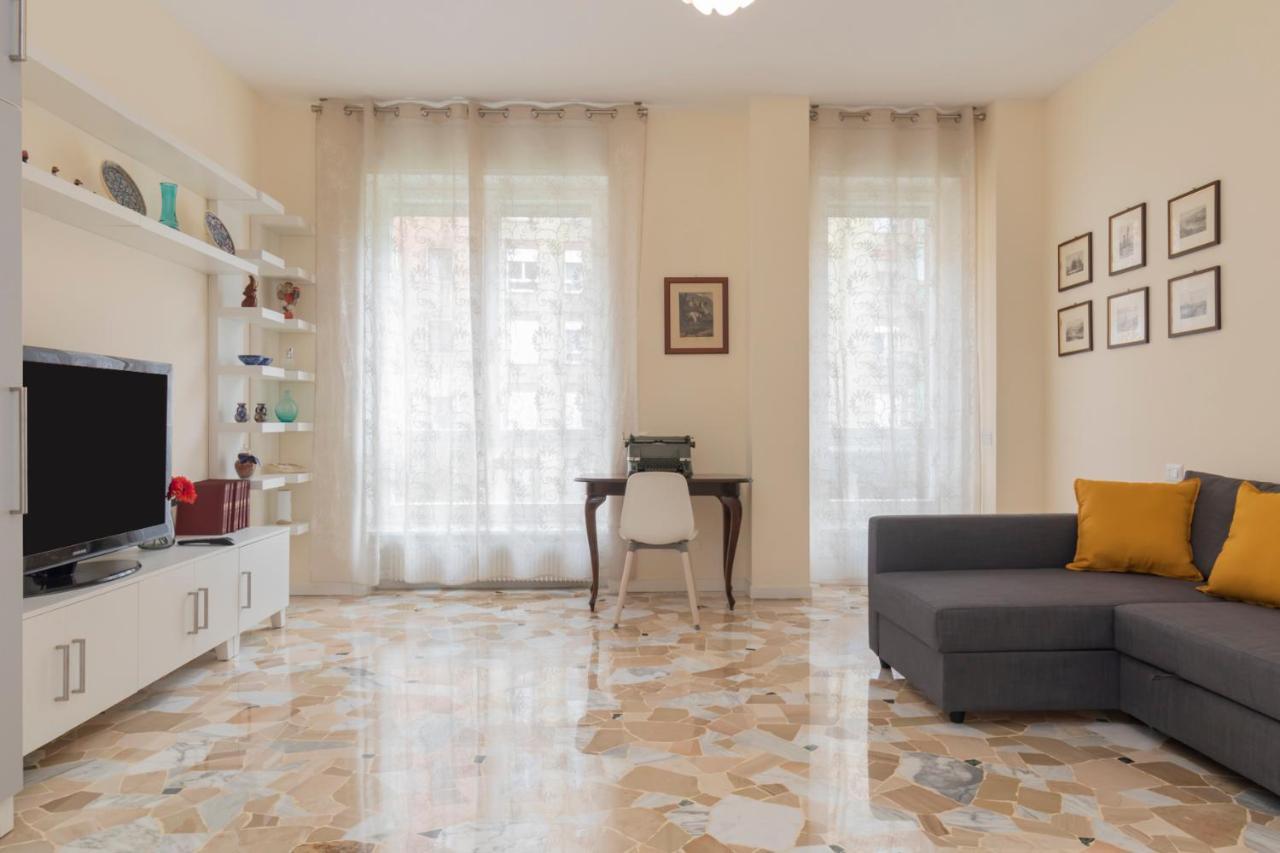 Appartamento Joivy Modern 2bed Flat With Balcony, 250m From M5 Foppa And M2 Sant'agostino