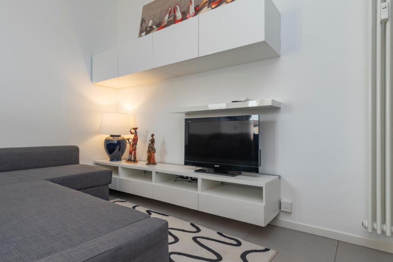 Cosy 1 Bed Flat With Terrace Appartamento Milano