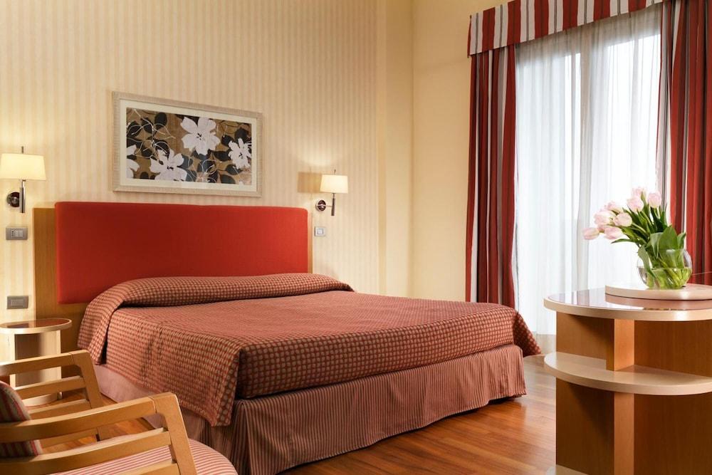 Unaway & Quark Due 4* Milan