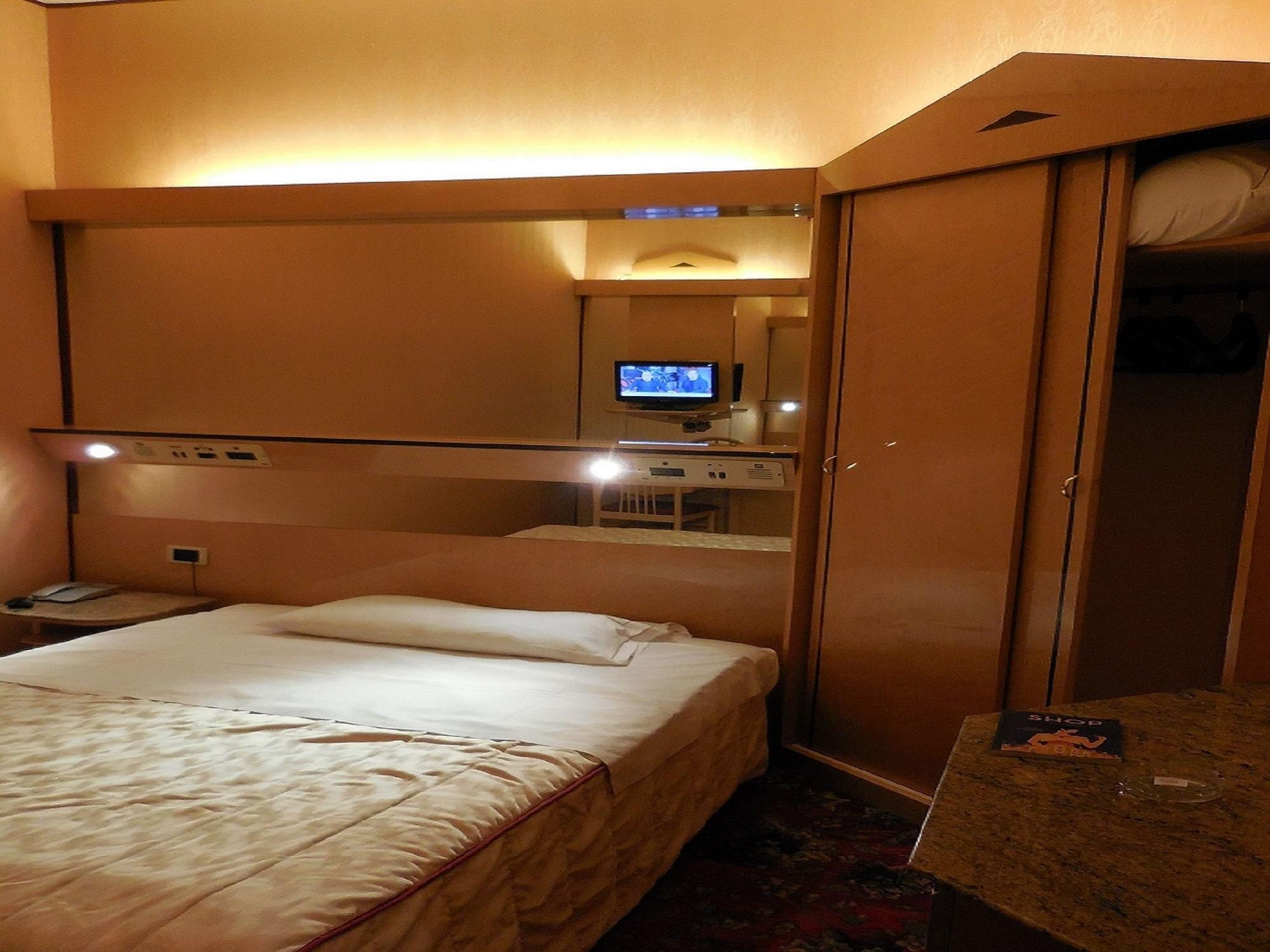 Roma Hotel Milan