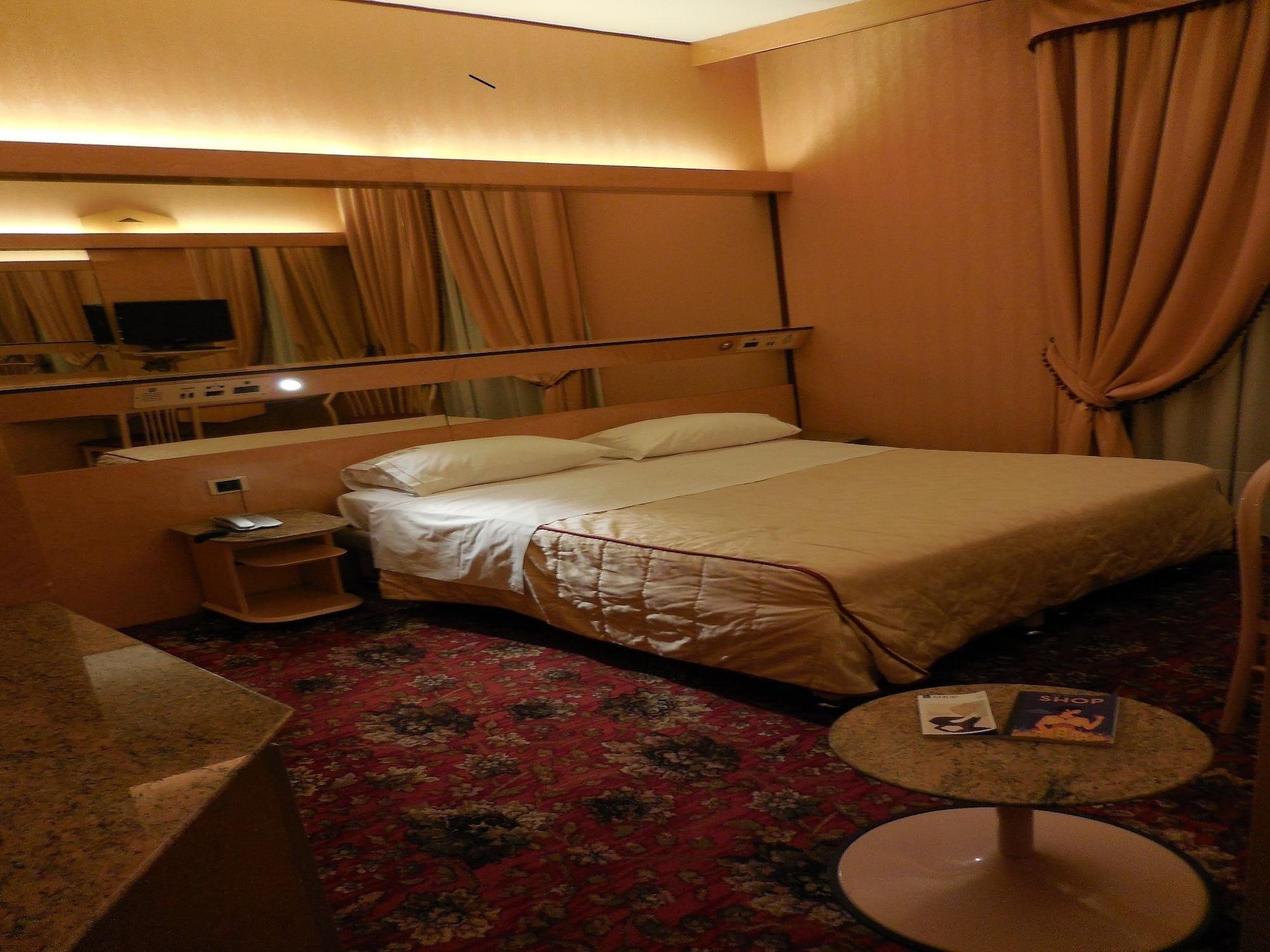 Hotel Roma Milan