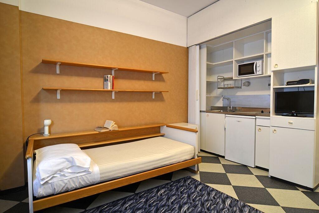 Siloe Aparthotel 4*
