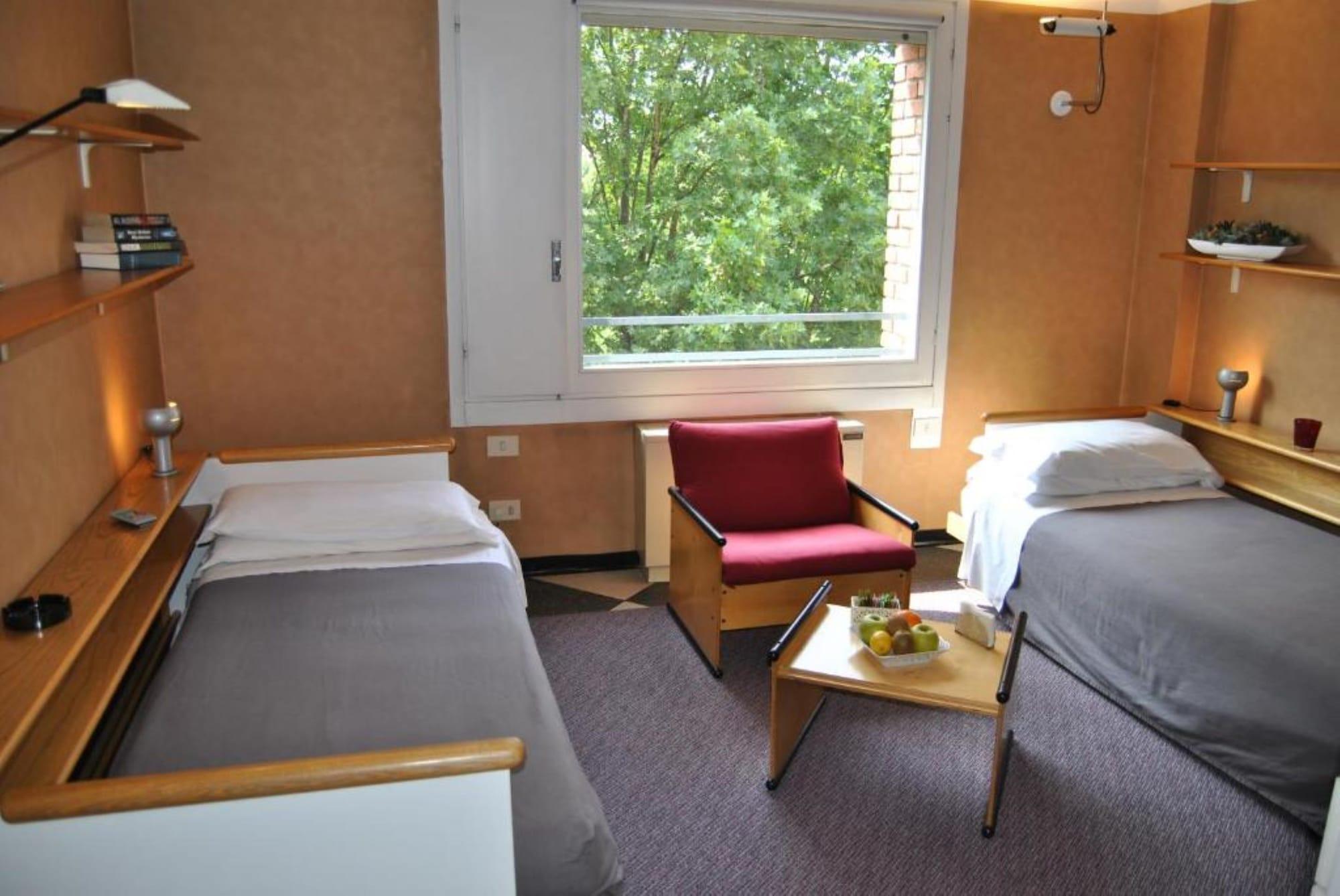 Siloe Aparthotel 4*