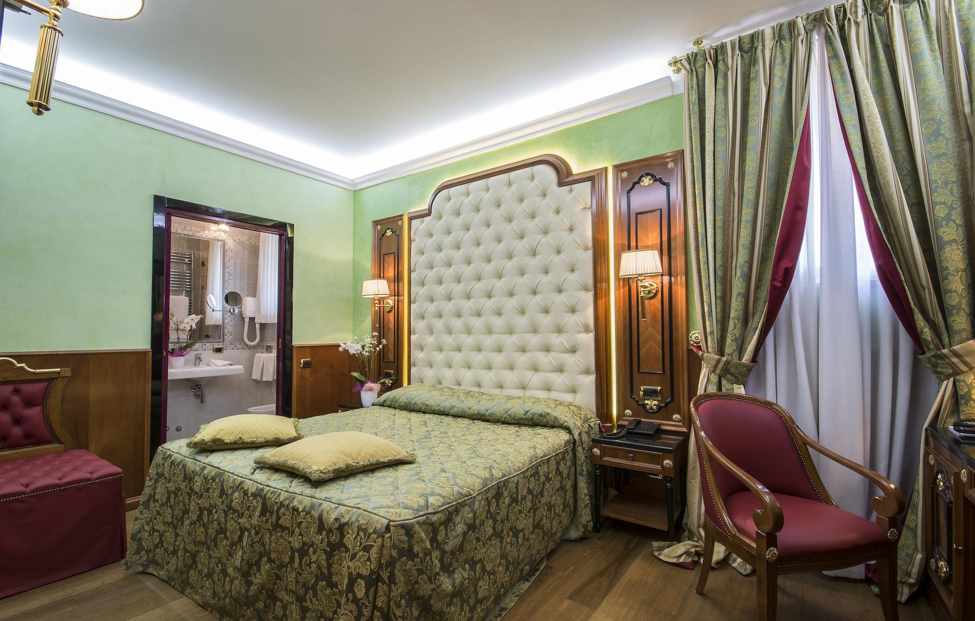 Hotel Vittoria 4*