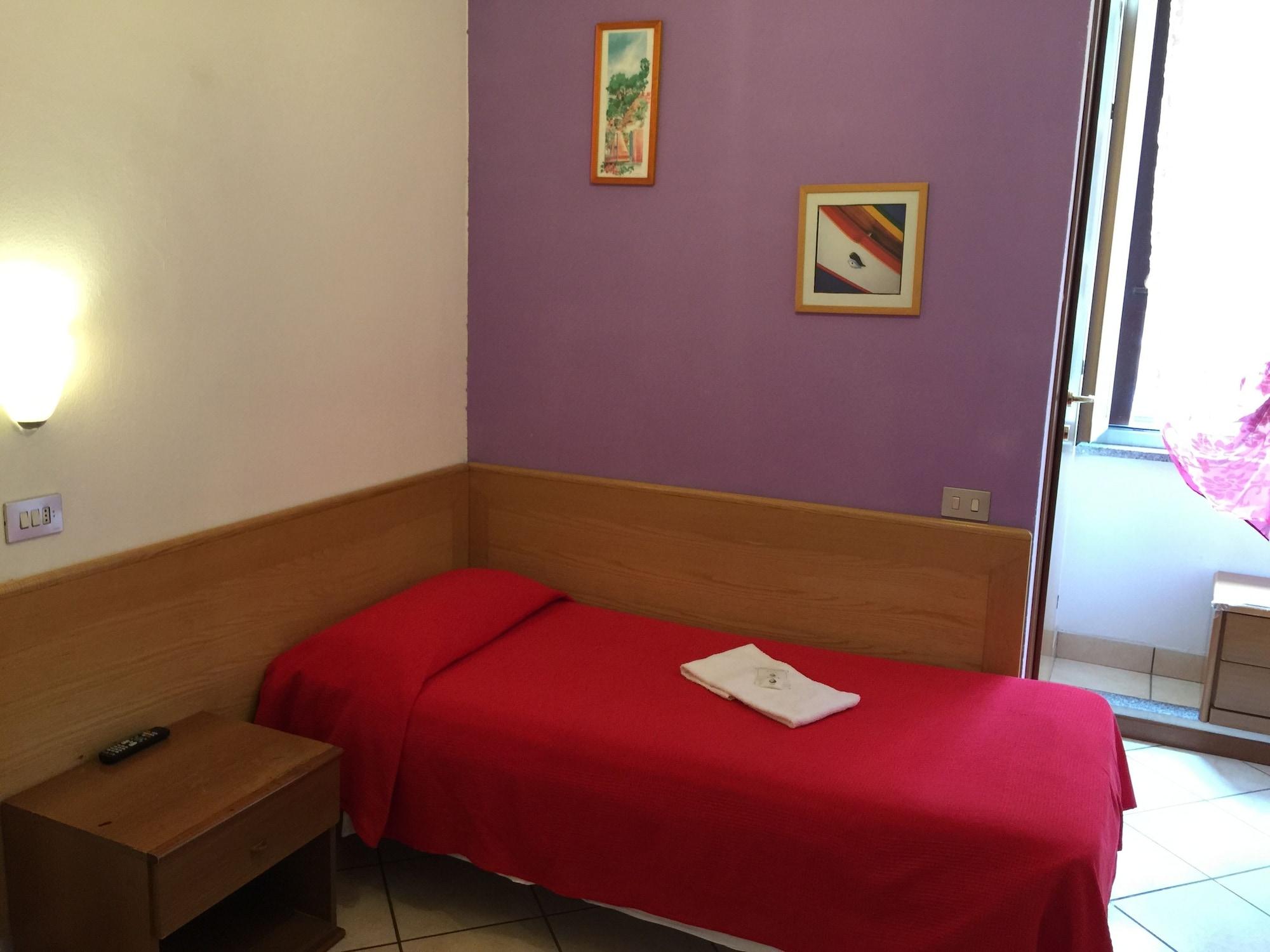 Hotel Adelchi *