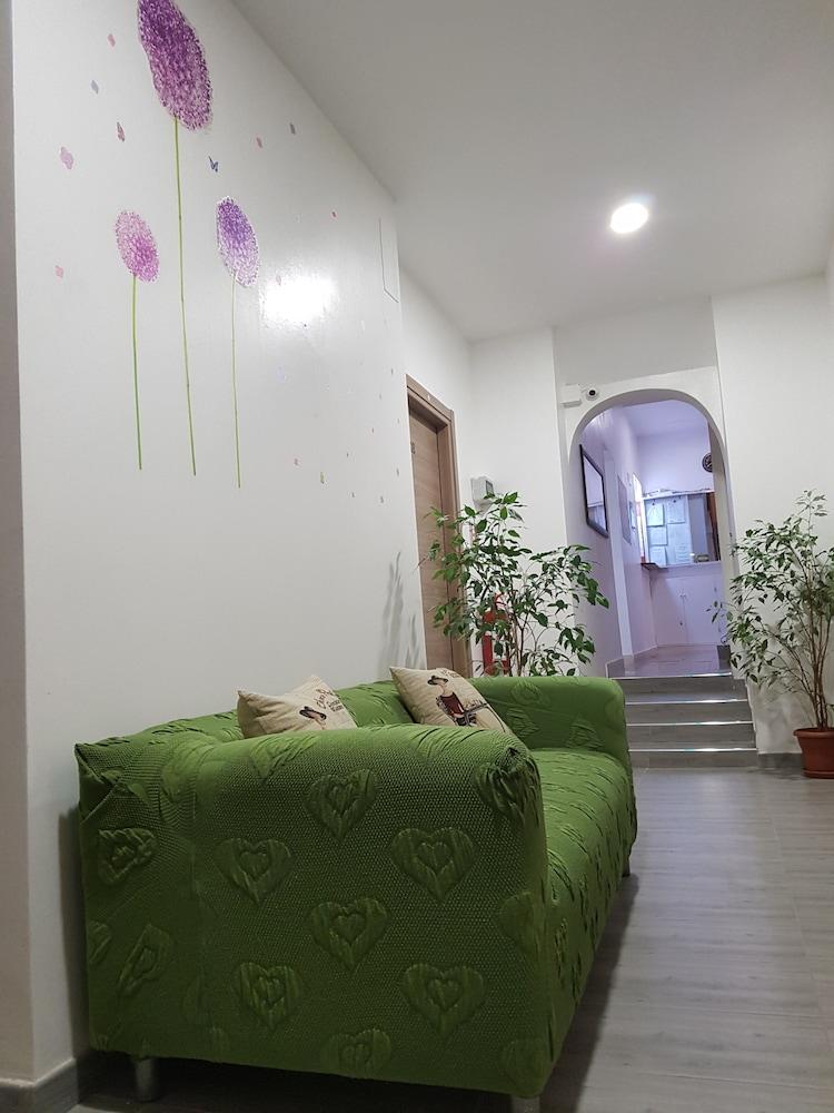 Adelchi Hotel *