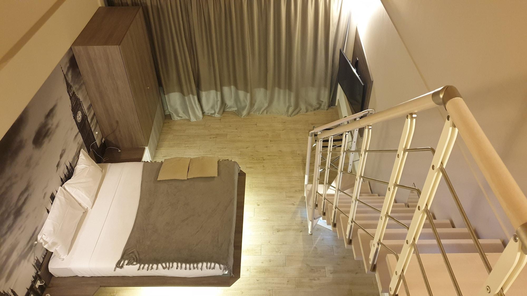 Seven 2* Milan