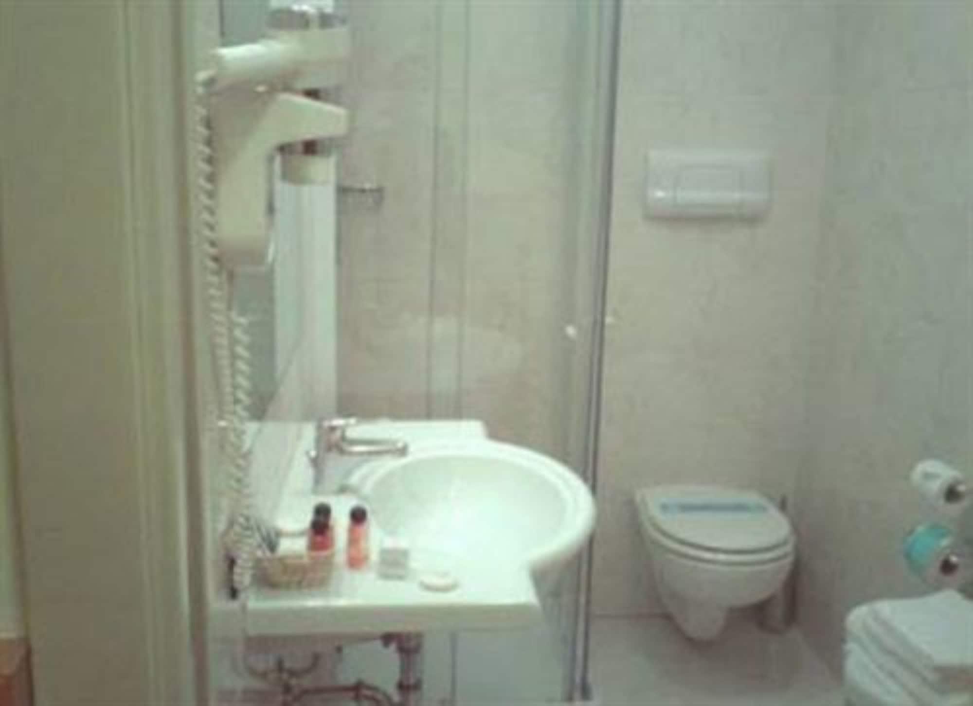 Cinque Giornate Hotel