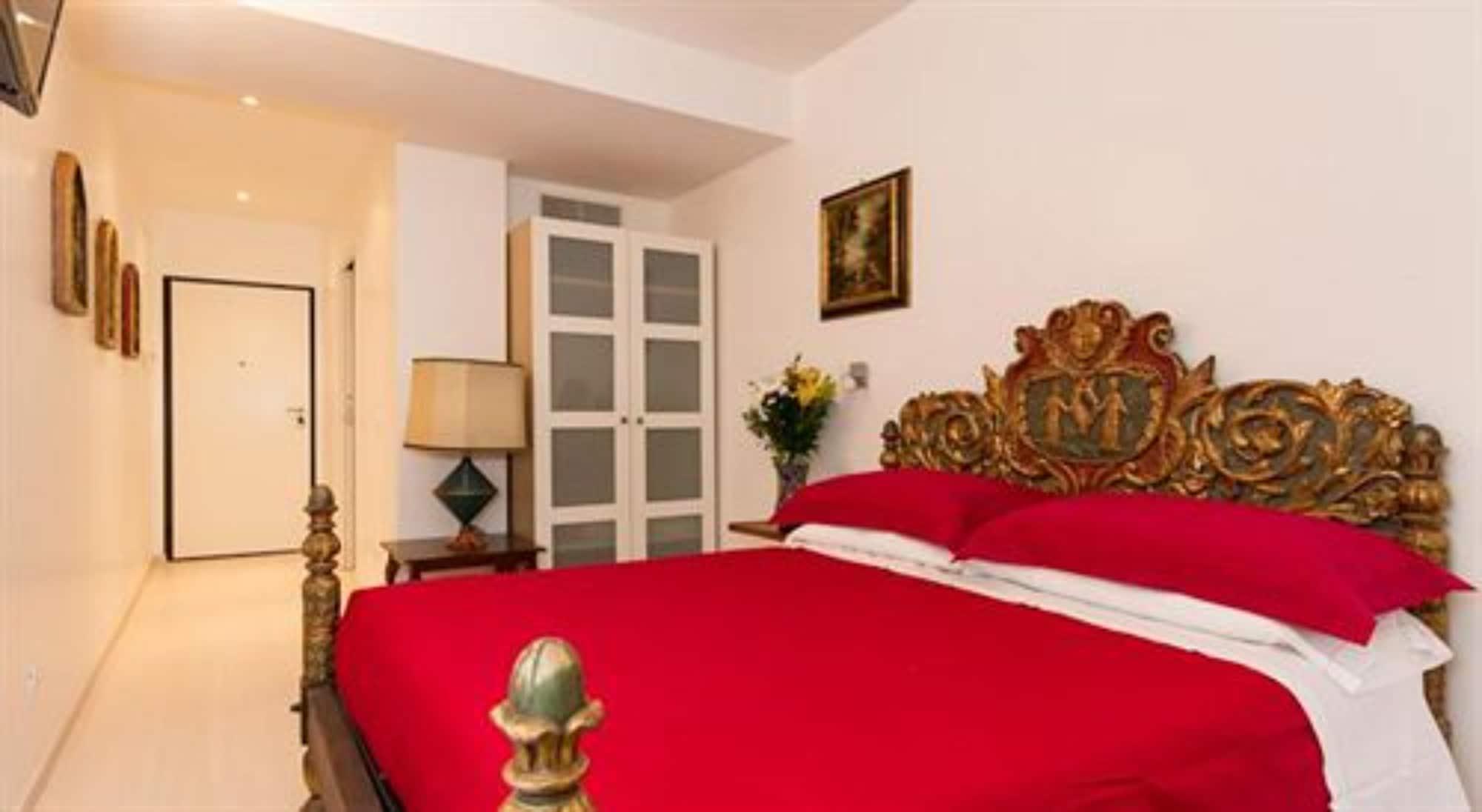 La Del Pino Bed & Breakfast