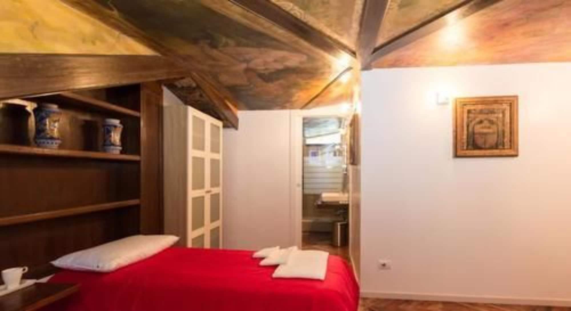 La Del Pino Bed & Breakfast