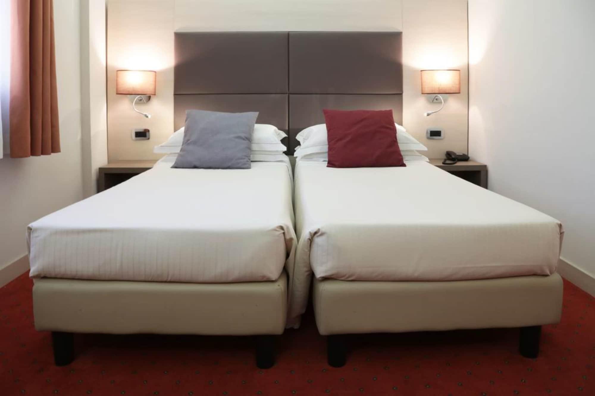 Campion Hotel 3*