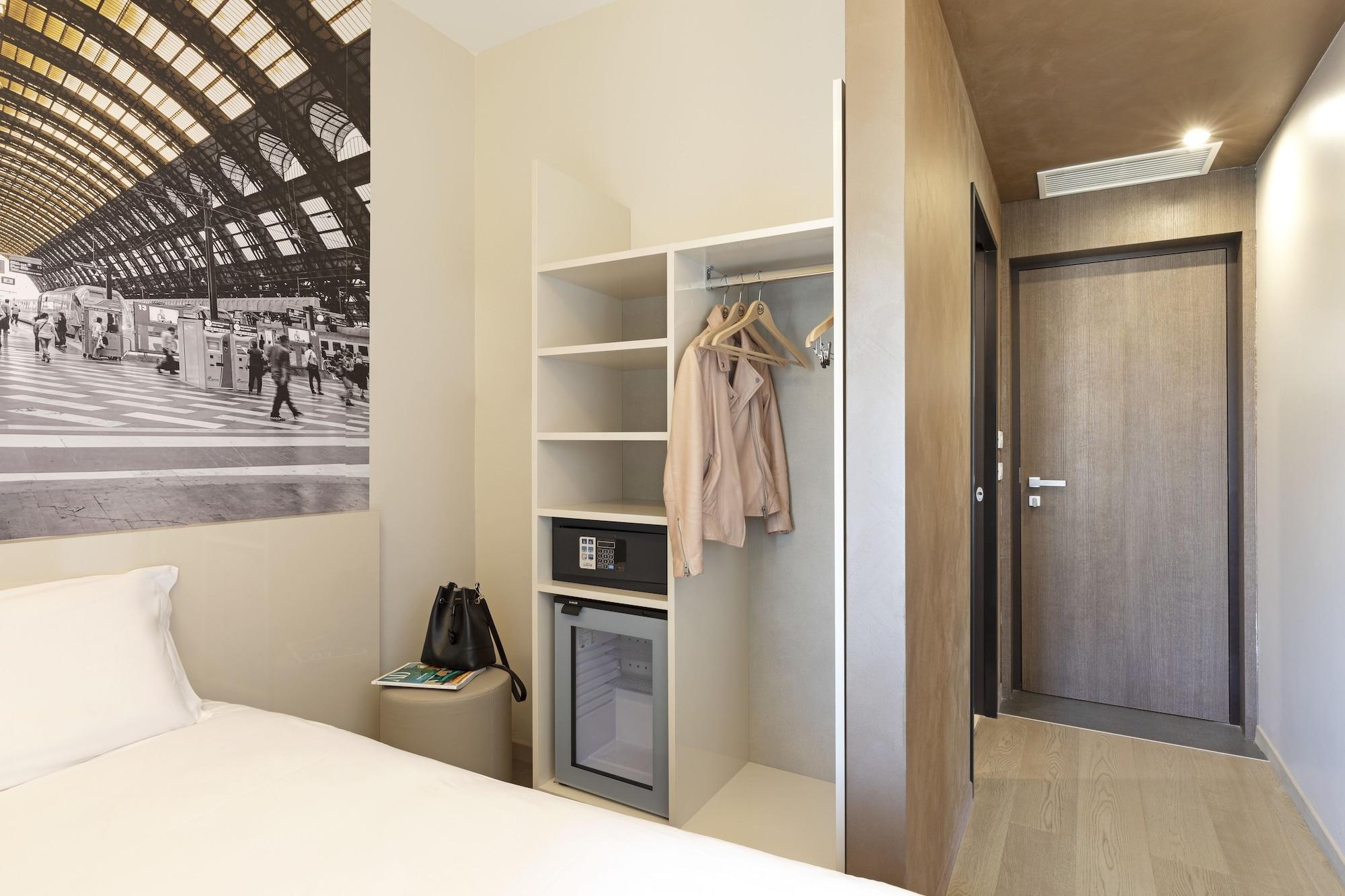 Station Hotel 3*