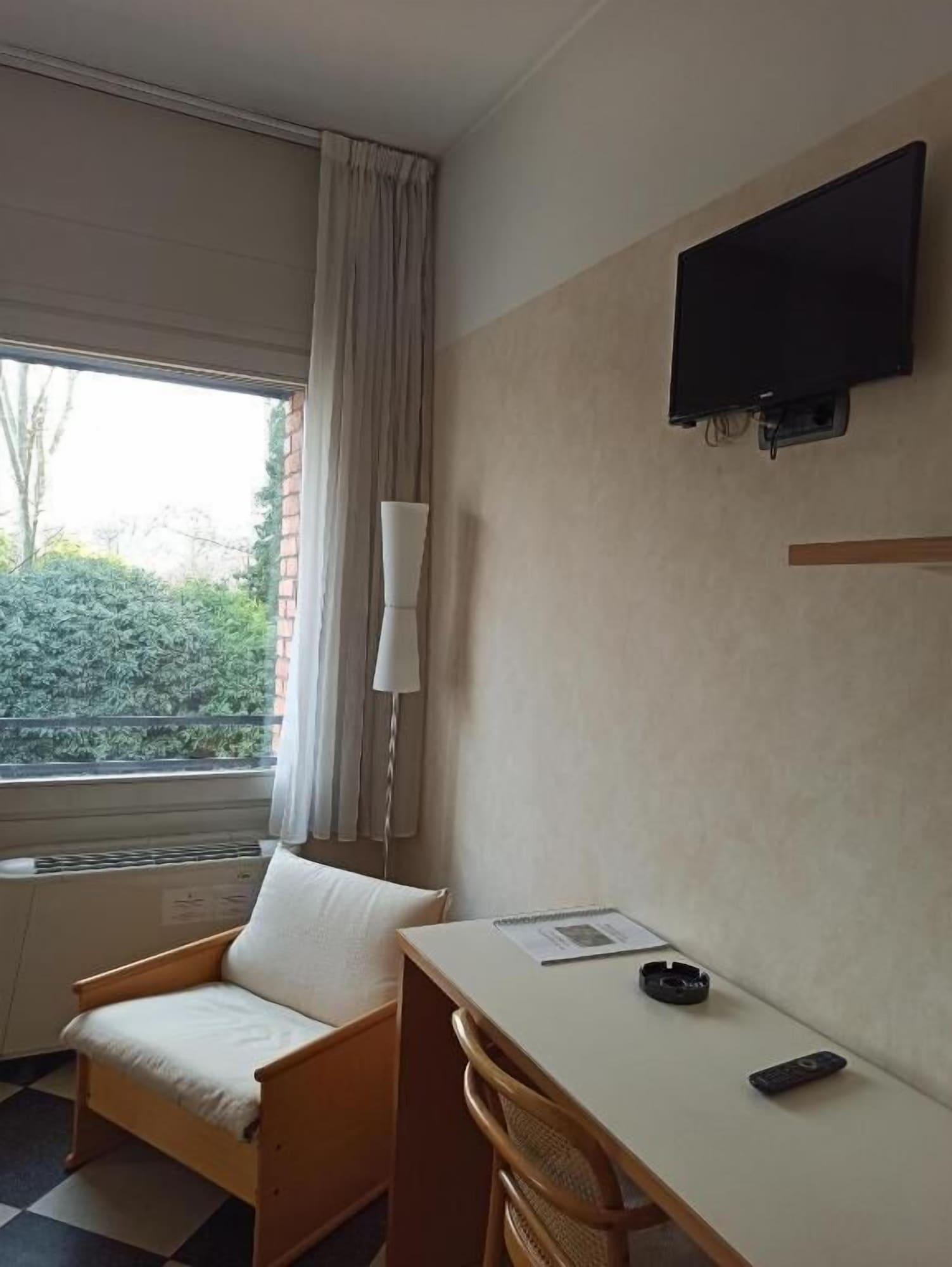 Siloe Aparthotel 4*