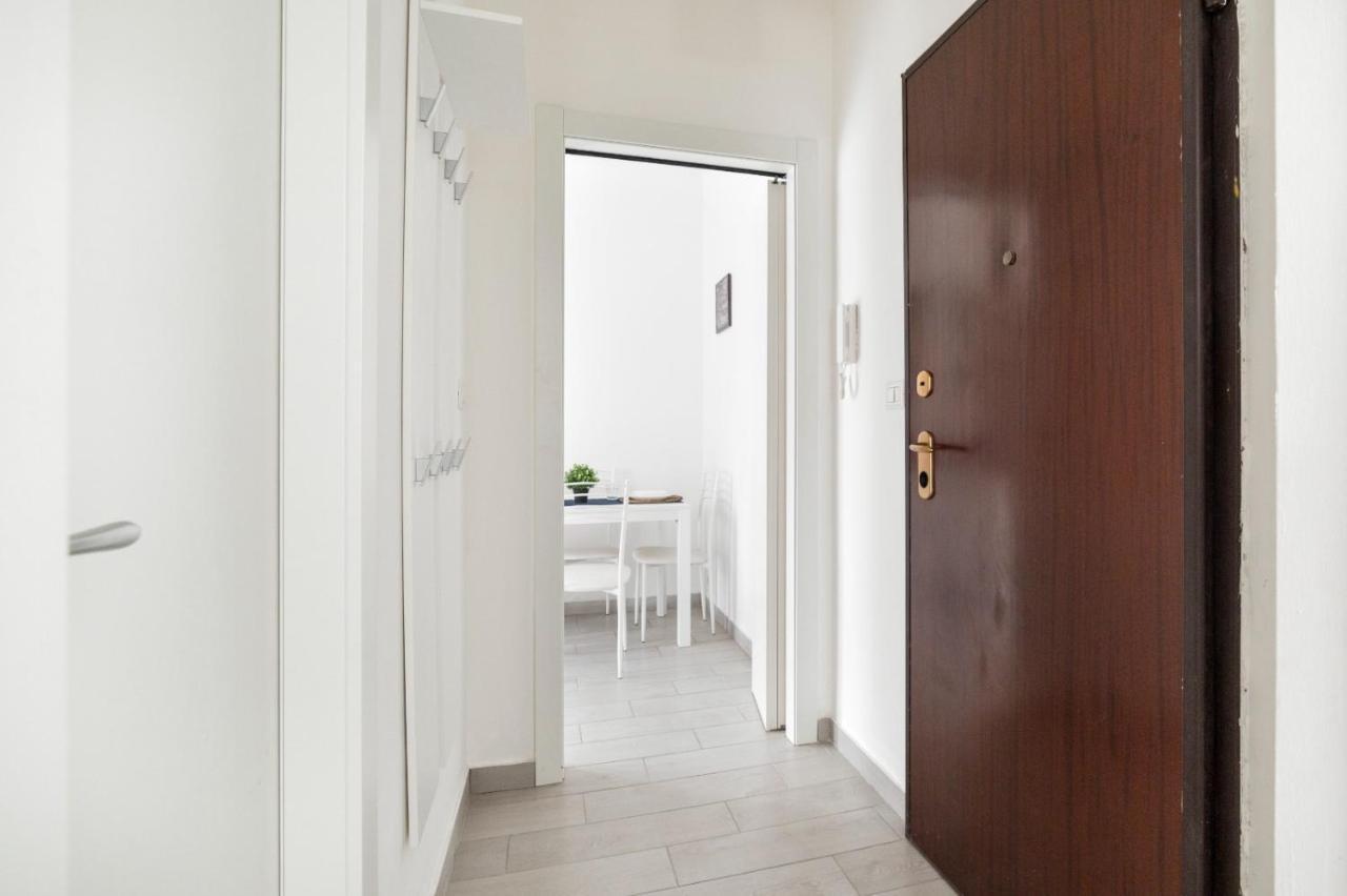 Piazza Tripoli Bright Apartment