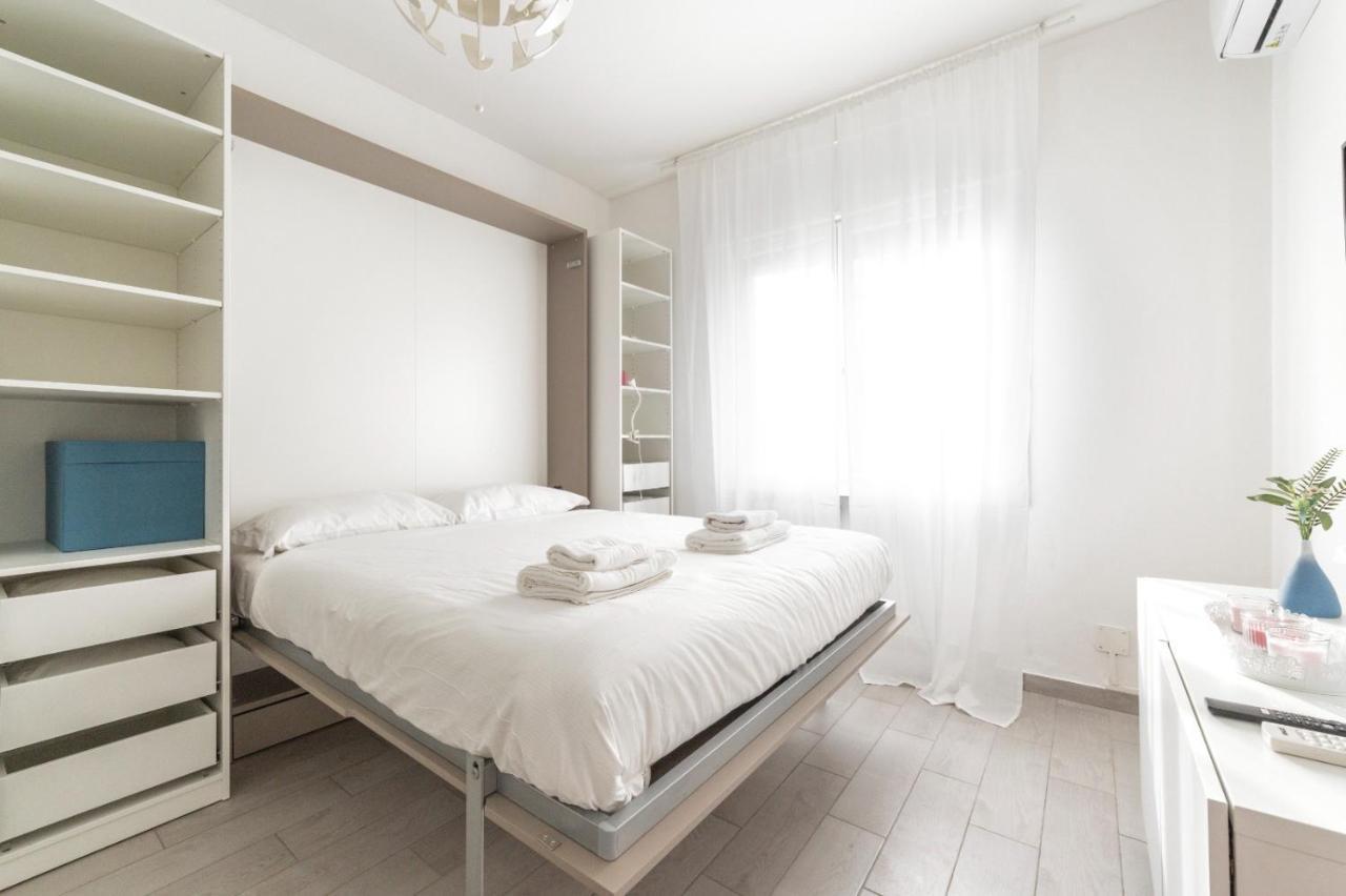 Piazza Tripoli Bright Apartment Milan